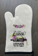 Personalized queen of the kitchen Linen Oven Mitt