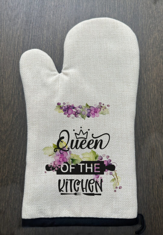 Personalized queen of the kitchen Linen Oven Mitt